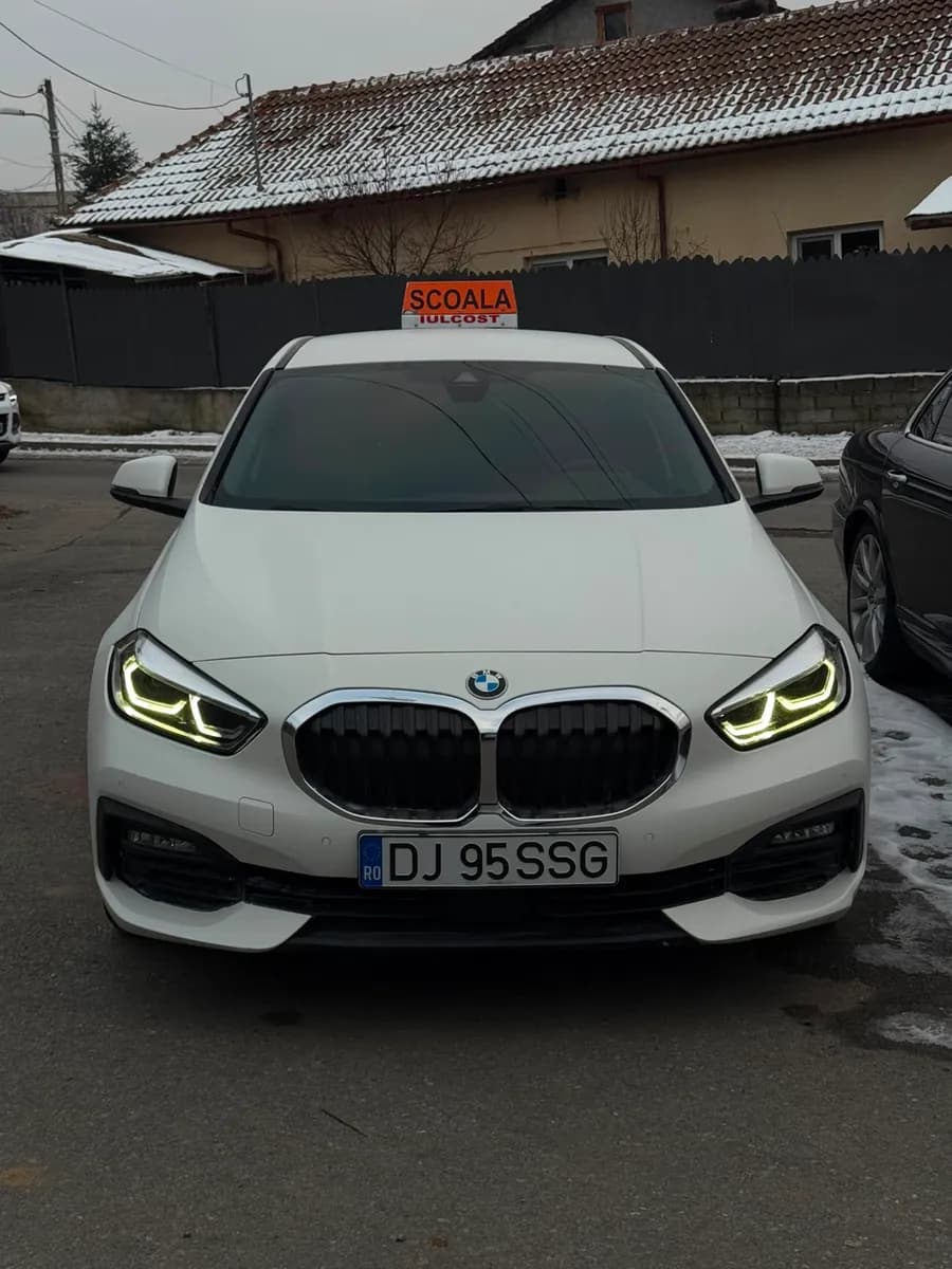 BMW Seria 1 — autoturism categoria B, din parcul auto Iulcost