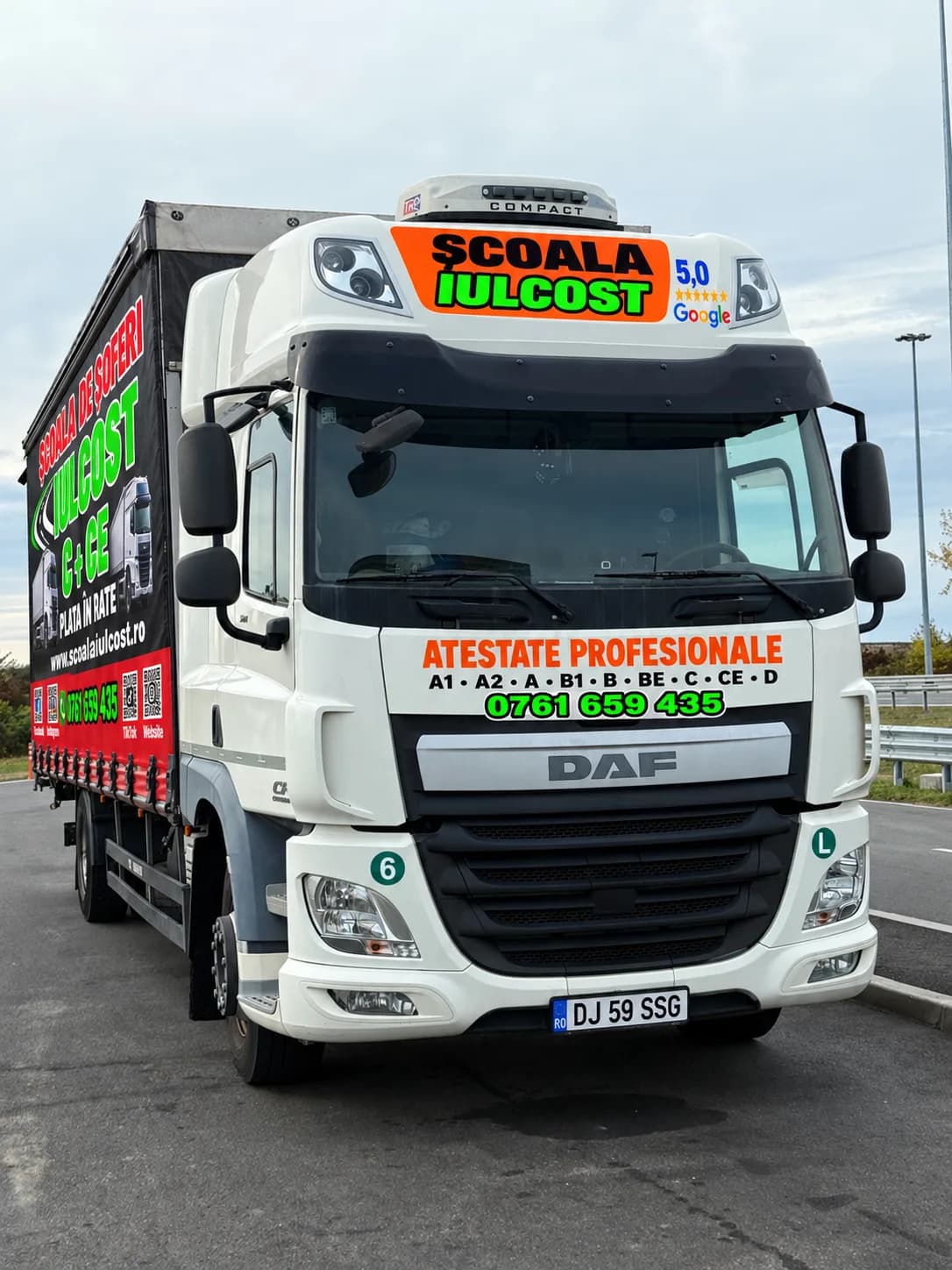 🚛 DAF CF 2018, cutie automată – camionul pe care înveți să stăpânești gabaritul și să conduci cu încredere la categoria C, la Școala Iulcost! 💚